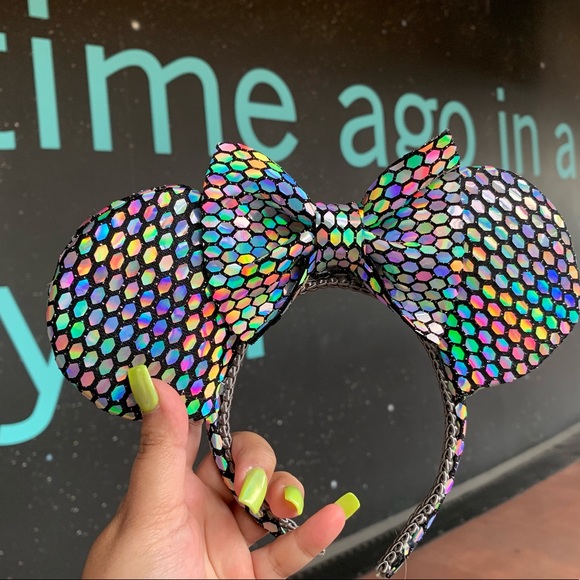 Mayrafabuleux Accessories - Galactic Minnie Ears, Disney Ears, Disney world Mayrafabuleux Accessories - Galactic Minnie Ears, Disney Ears, Disney world